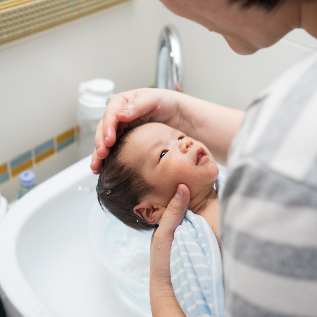 Essential Tips and Safety Guidelines for Bathing Your Newborn